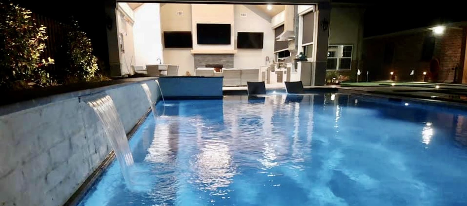 Modern Saltwater Pool with Lounge Deck